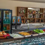Hotel Katre 4*