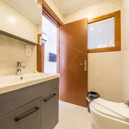 Hotel Katre 4*