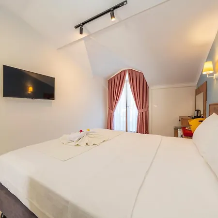 Katre Hotel 4*