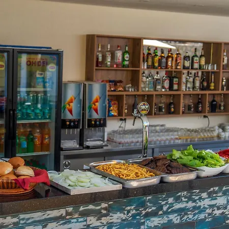 Hotel Katre 4*
